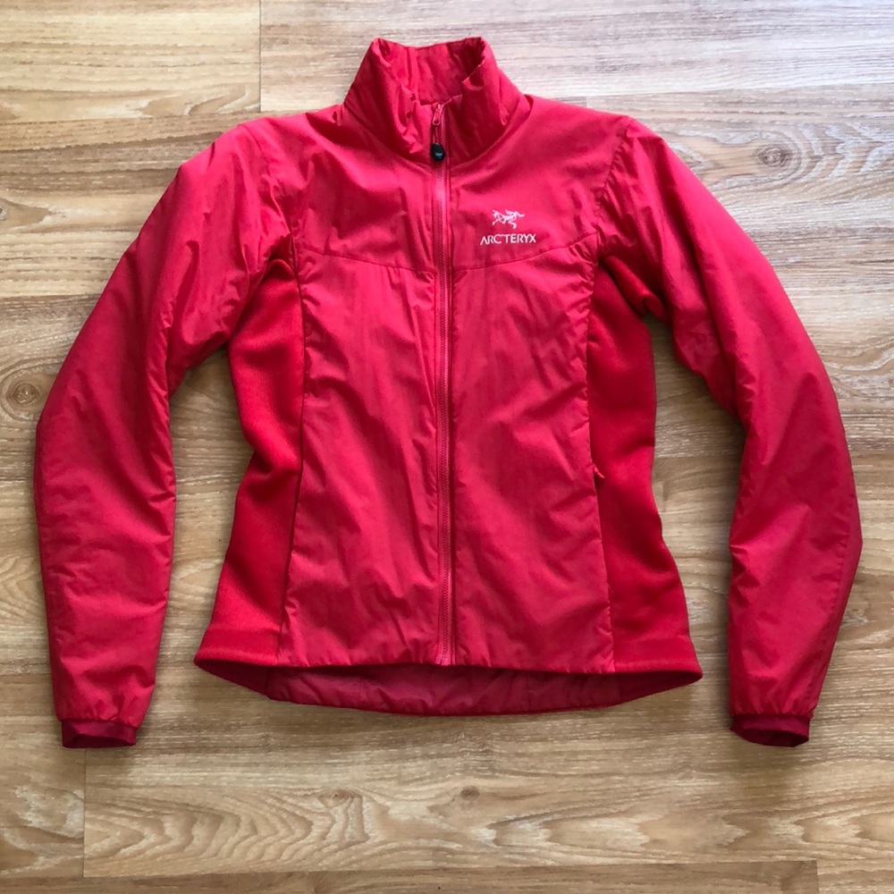 Arc’Teryx Atom LT Jacket in Red Excellent Condition